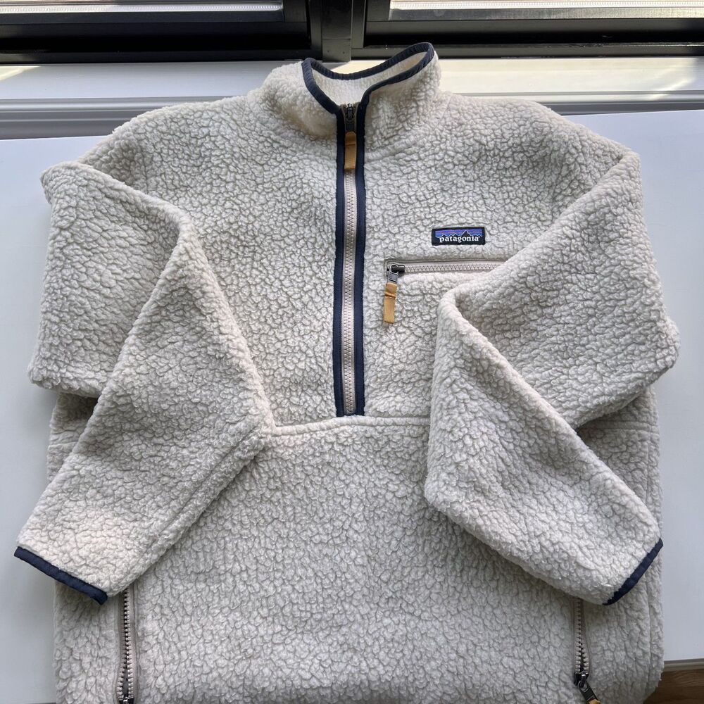 Women's Patagonia Size Medium cream pull over excellent condition